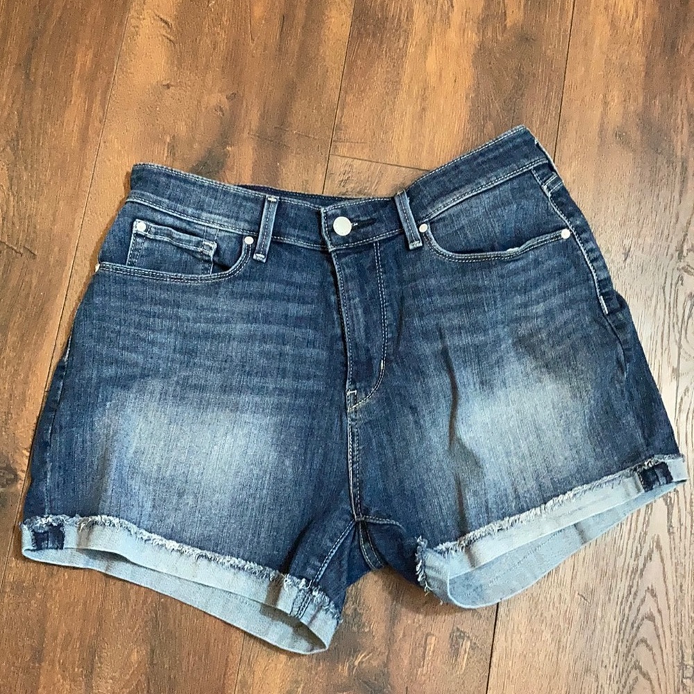 Women’s Levi Strauss & Co. High Rise Jean Shorts
